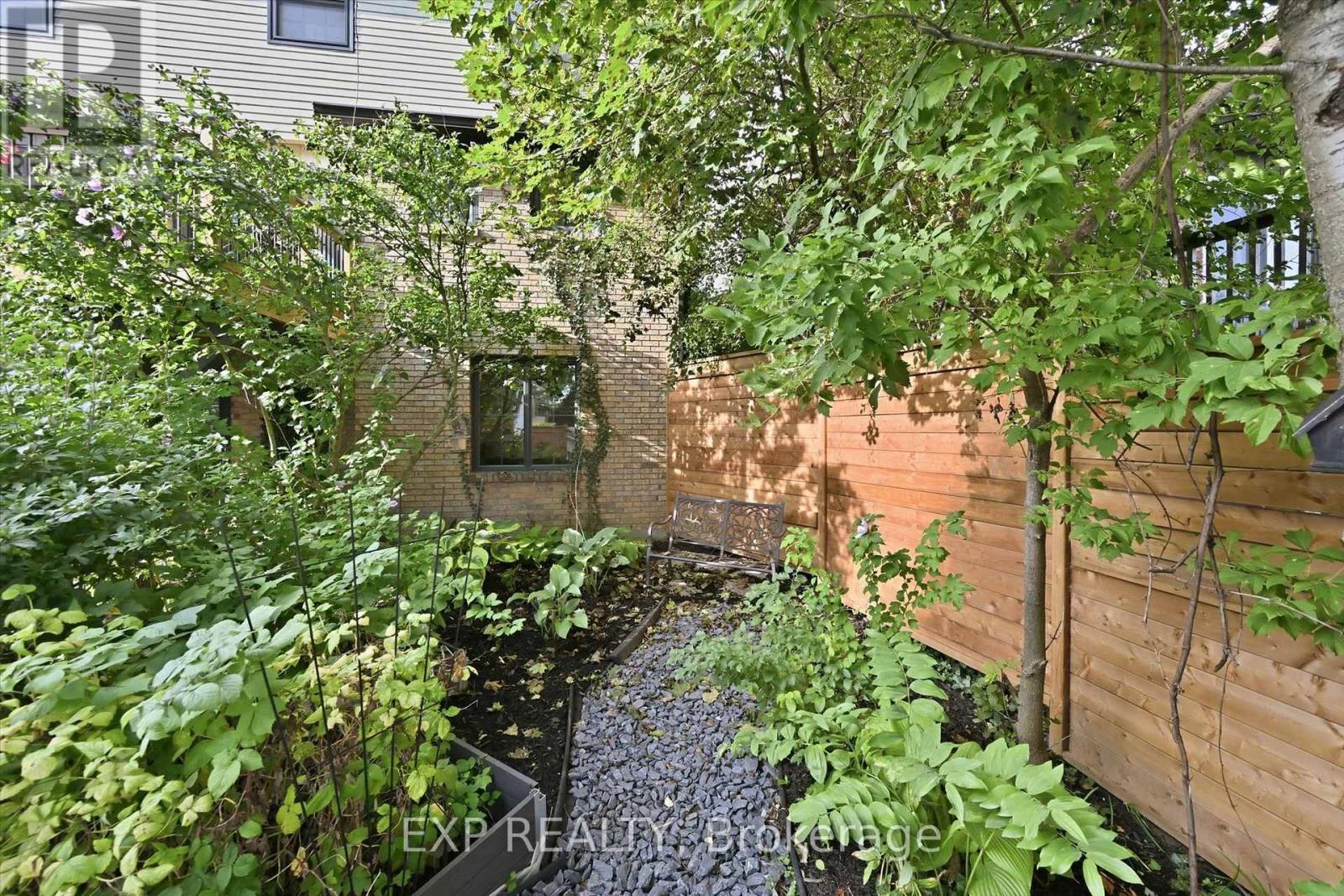 51 Chatterson Drive, Hamilton, Ontario  L9G 1B6 - Photo 45 - X13759892