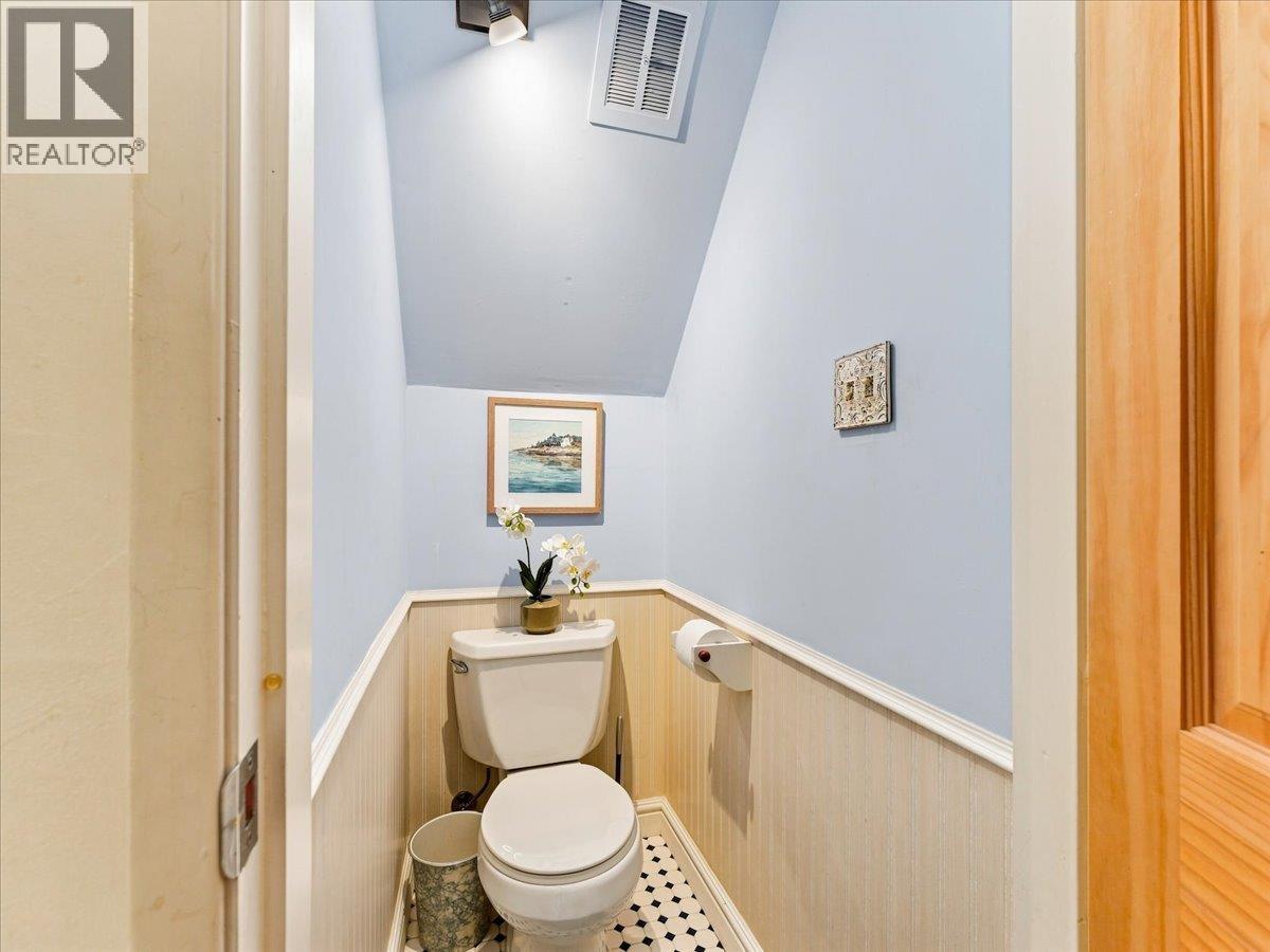 325 Bayview Place, Lions Bay, British Columbia  V0N 2E0 - Photo 21 - R3163571