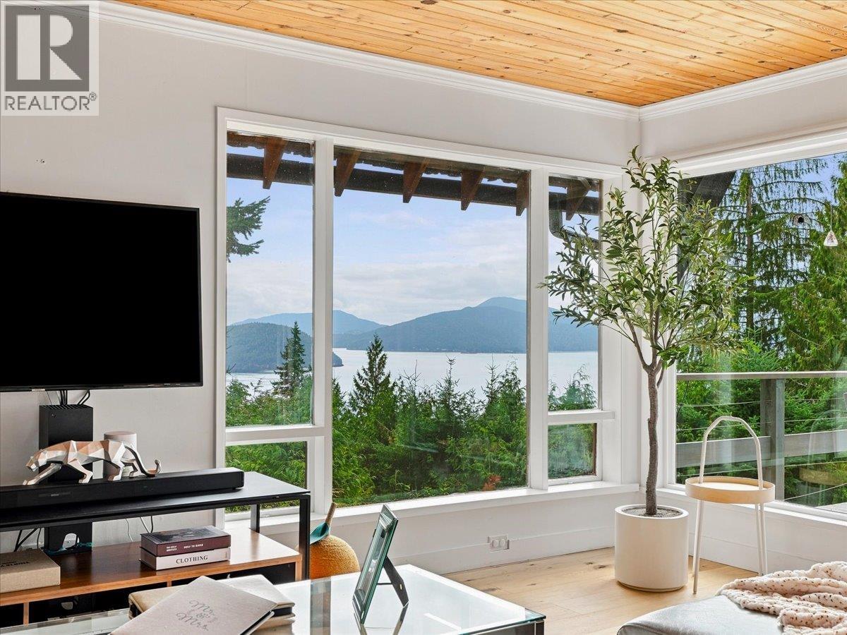 325 Bayview Place, Lions Bay, British Columbia  V0N 2E0 - Photo 14 - R3163571