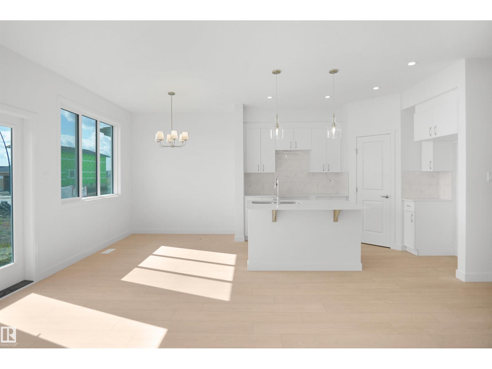 18967 28 Av NW, Edmonton, Alberta  T6M 3C4 - Photo 10 - E4503118