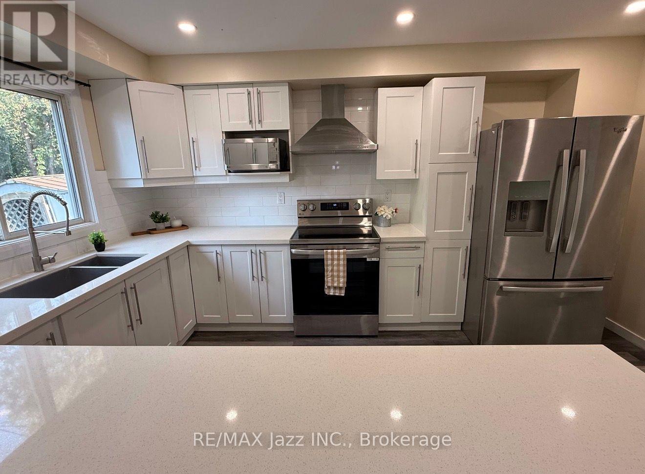 1293 Ludlow Court, Oshawa, Ontario  L1G 7K5 - Photo 15 - E13763540