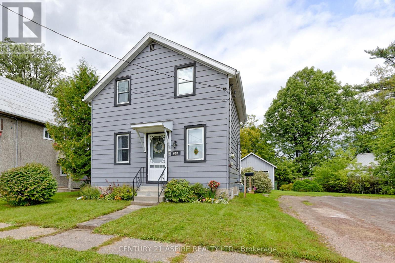 648 Moffat Street, Pembroke, Ontario