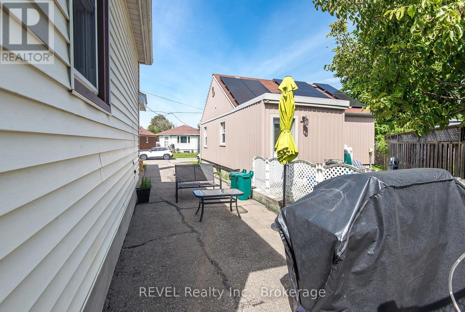 12 Garnet Street, St. Catharines (Facer), Ontario L2M 5E5 - Photo 28 - X13763486