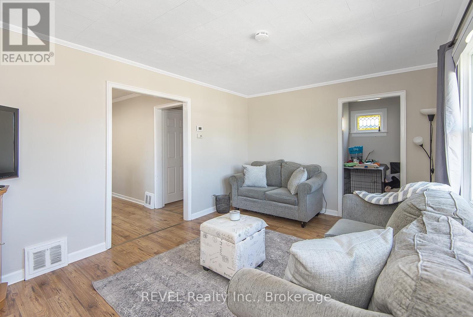 12 Garnet Street, St. Catharines (Facer), Ontario L2M 5E5 - Photo 5 - X13763486