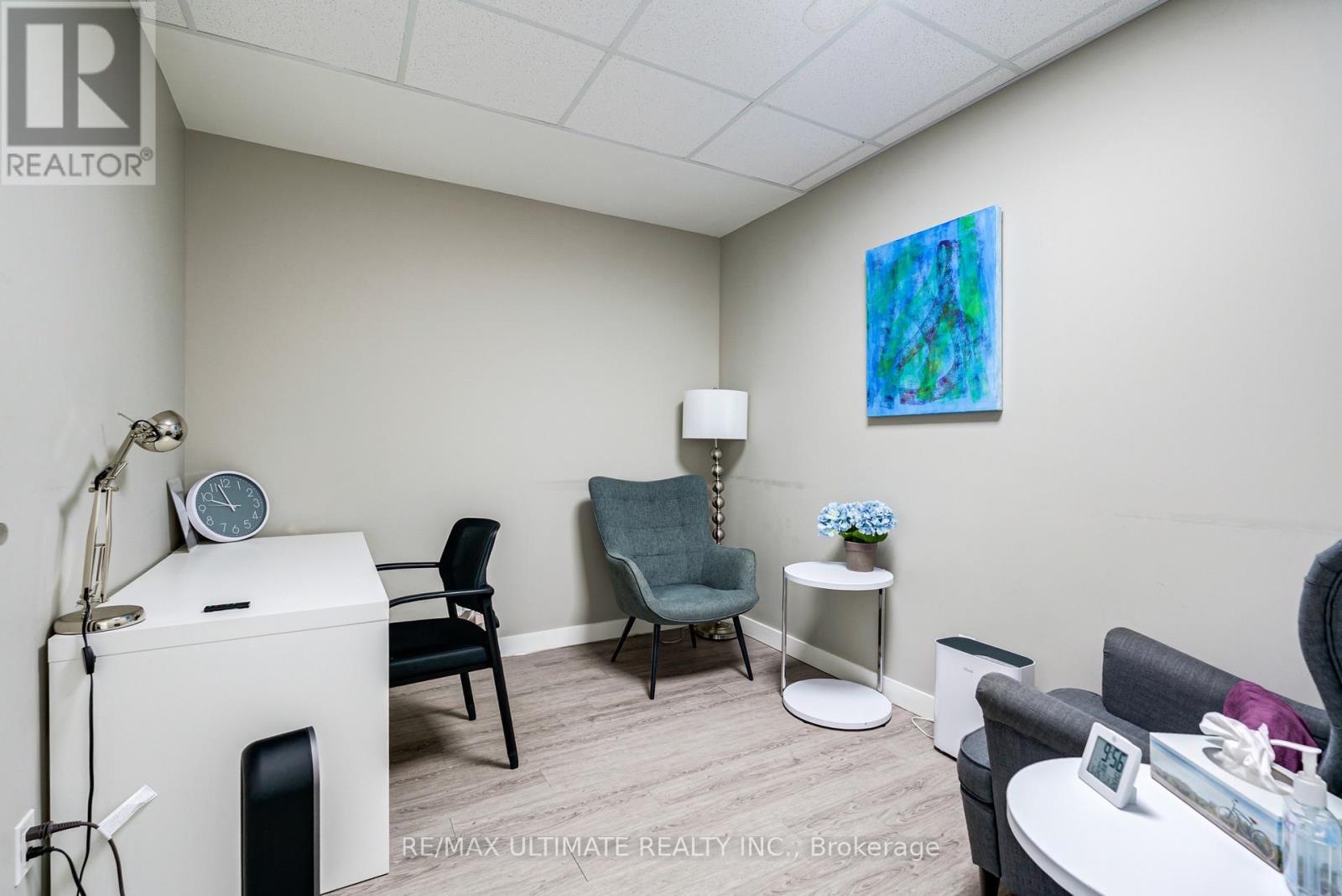 Main - 427 Vaughan Road, Toronto, Ontario  M6C 2P1 - Photo 16 - C13763502