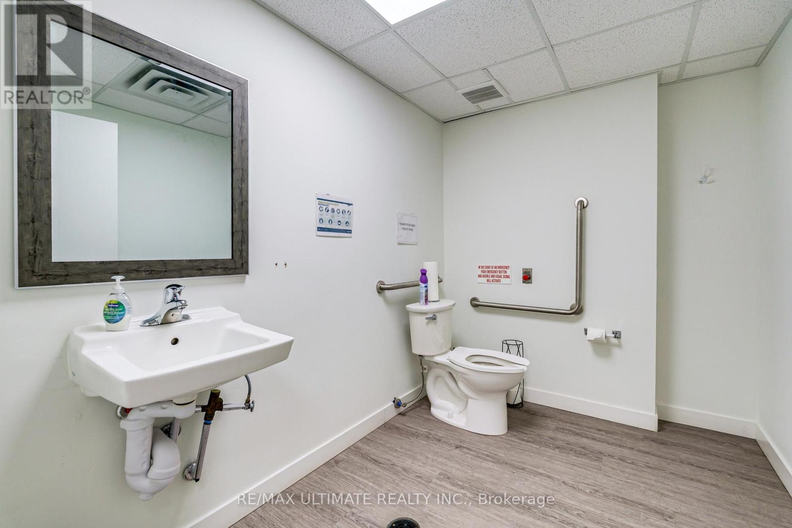 427-429 Vaughan Road, Toronto, Ontario  M6C 2P1 - Photo 19 - C13763522