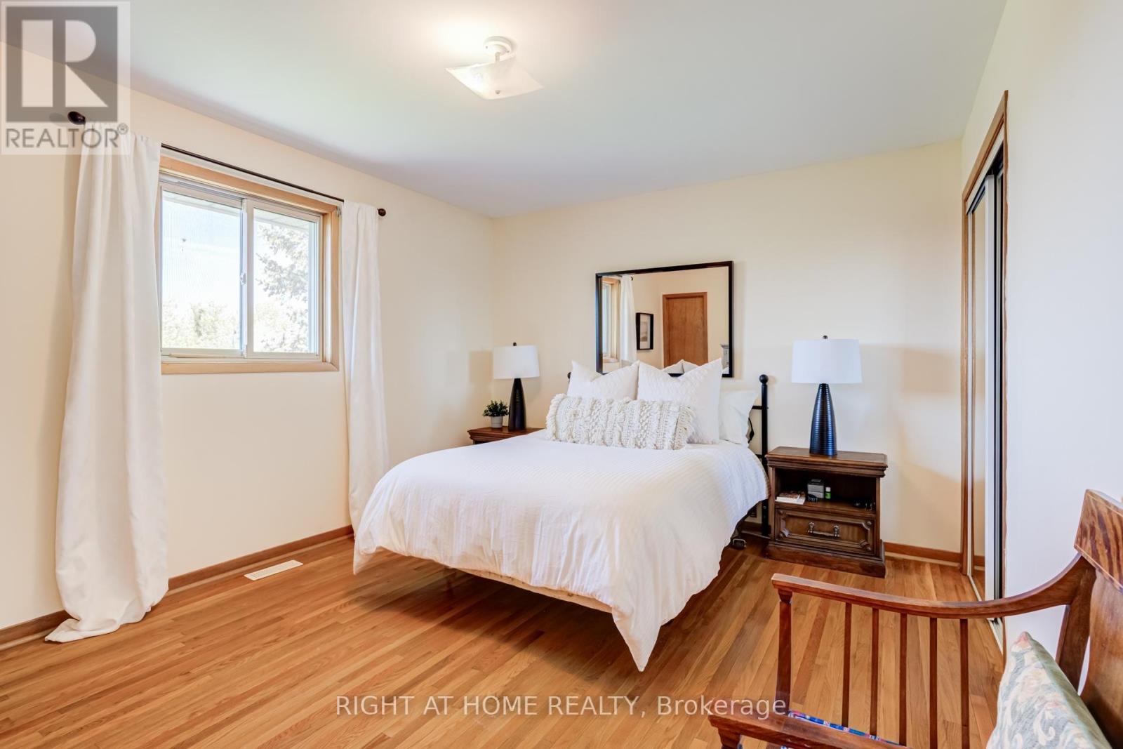 24 Joseph Street, Adjala-Tosorontio, Ontario  L0G 1L0 - Photo 12 - N13763548