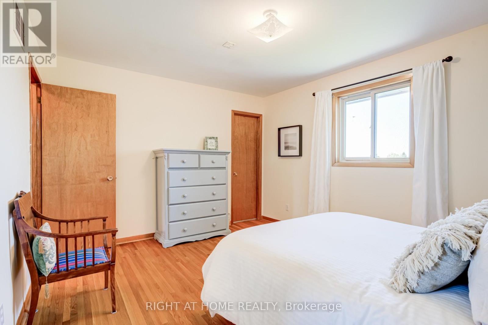 24 Joseph Street, Adjala-Tosorontio, Ontario  L0G 1L0 - Photo 14 - N13763548