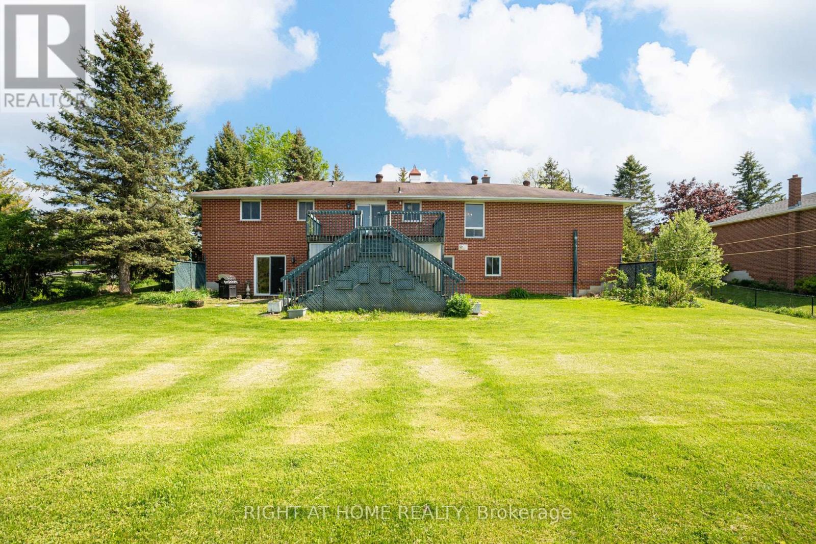 24 Joseph Street, Adjala-Tosorontio, Ontario  L0G 1L0 - Photo 36 - N13763548