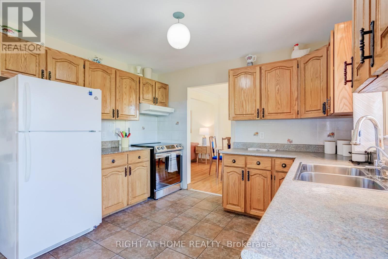 24 Joseph Street, Adjala-Tosorontio, Ontario  L0G 1L0 - Photo 8 - N13763548