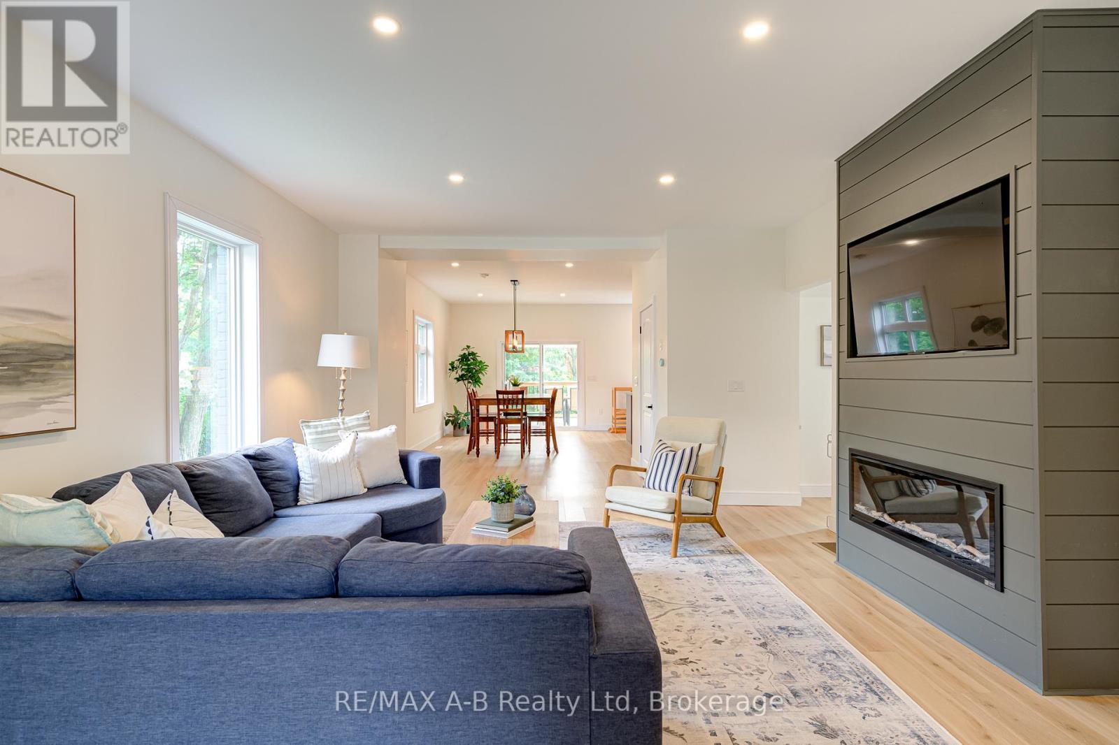 261 Albert Street, Stratford, Ontario  N5A 3K8 - Photo 11 - X13763544