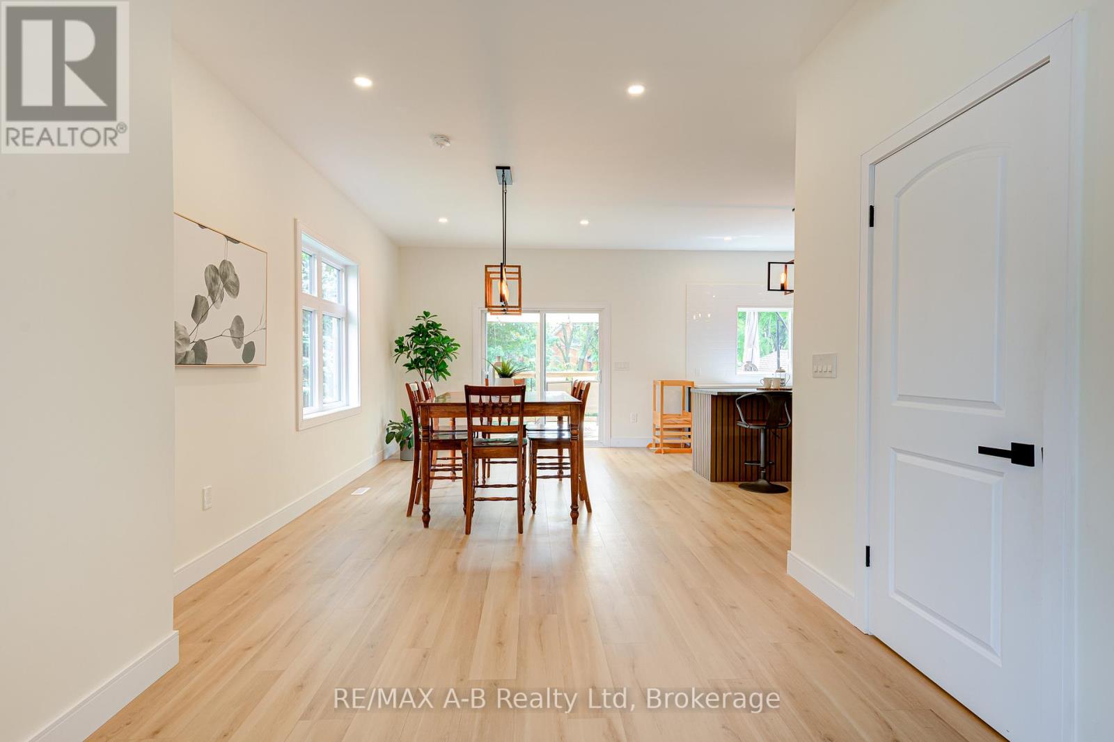 261 Albert Street, Stratford, Ontario  N5A 3K8 - Photo 14 - X13763544