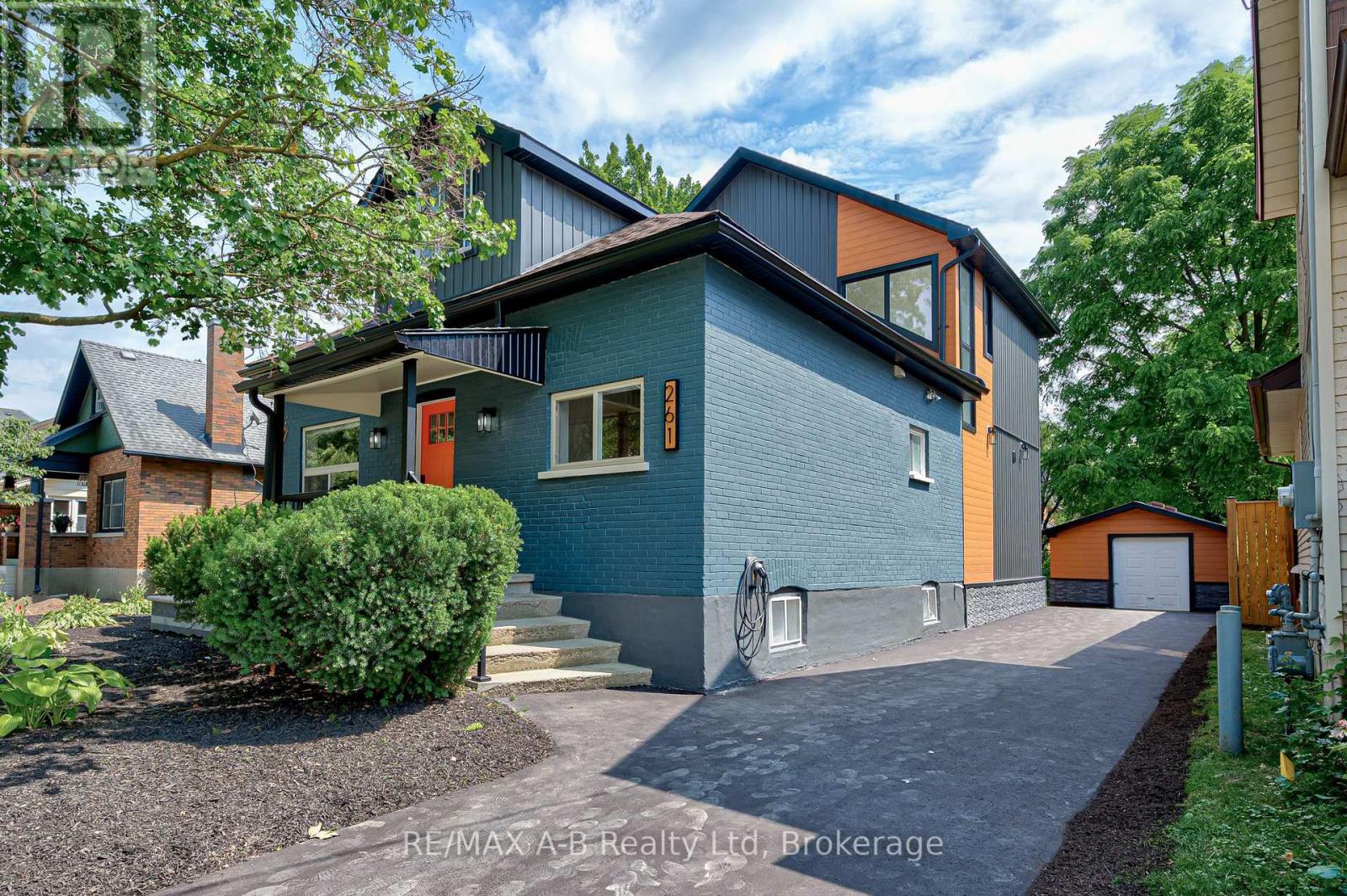 261 Albert Street, Stratford, Ontario  N5A 3K8 - Photo 2 - X13763544