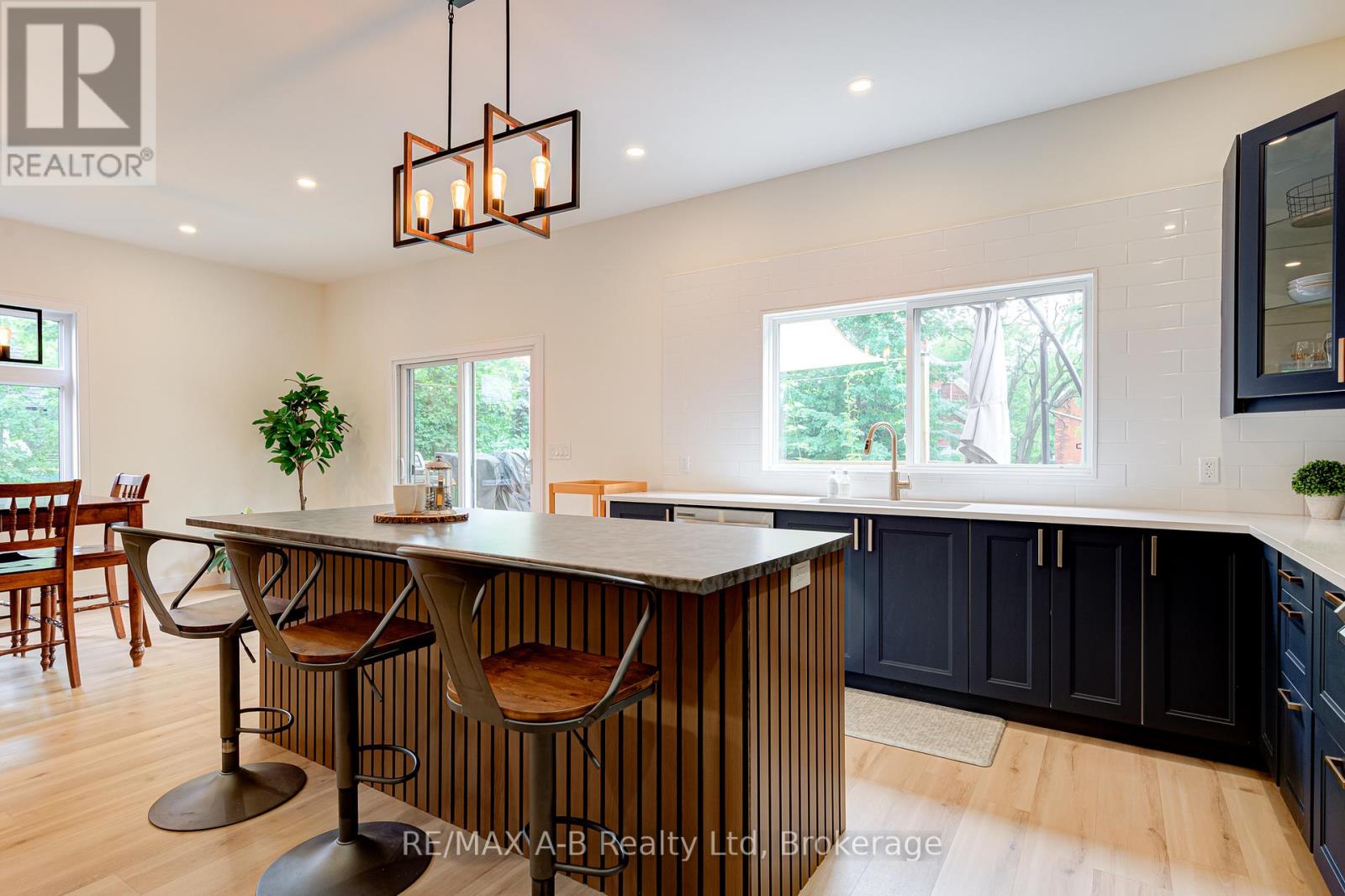261 Albert Street, Stratford, Ontario  N5A 3K8 - Photo 22 - X13763544