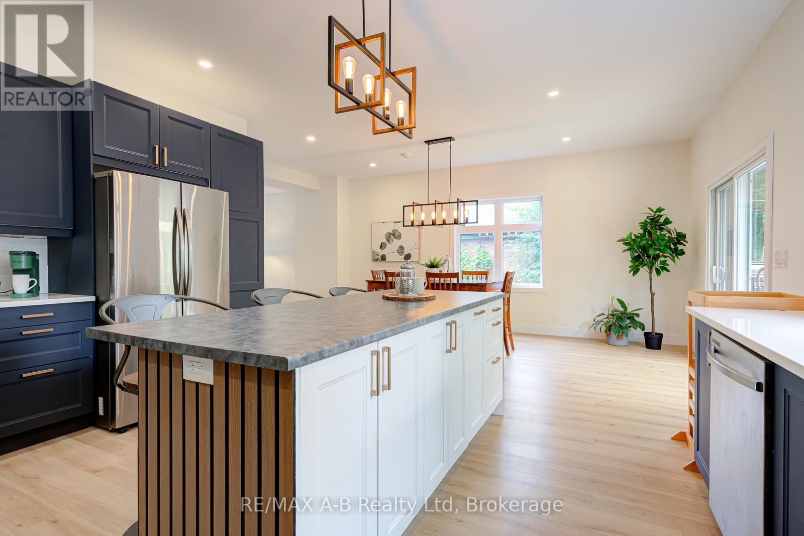 261 Albert Street, Stratford, Ontario  N5A 3K8 - Photo 24 - X13763544