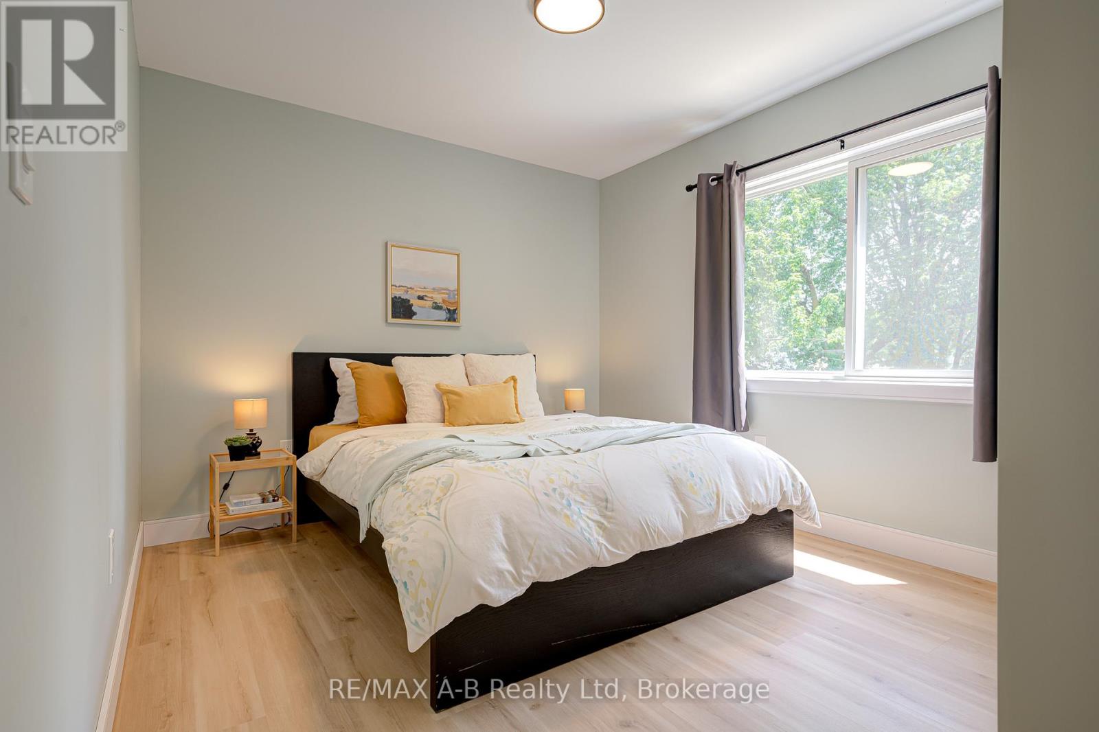 261 Albert Street, Stratford, Ontario  N5A 3K8 - Photo 34 - X13763544
