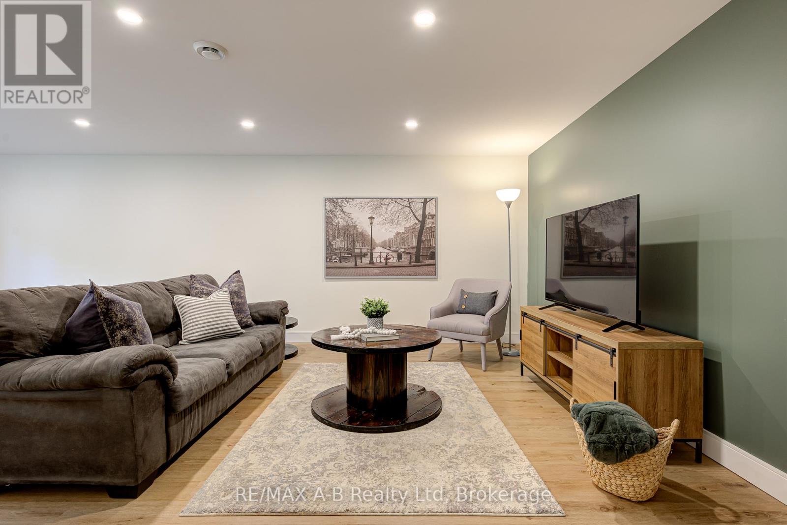 261 Albert Street, Stratford, Ontario  N5A 3K8 - Photo 42 - X13763544