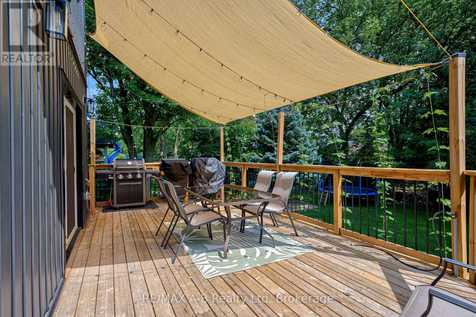 261 Albert Street, Stratford, Ontario  N5A 3K8 - Photo 46 - X13763544