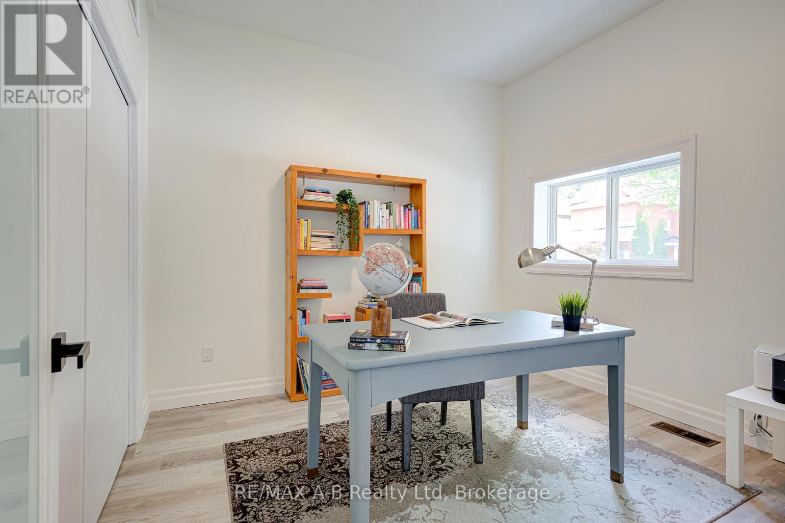 261 Albert Street, Stratford, Ontario  N5A 3K8 - Photo 6 - X13763544