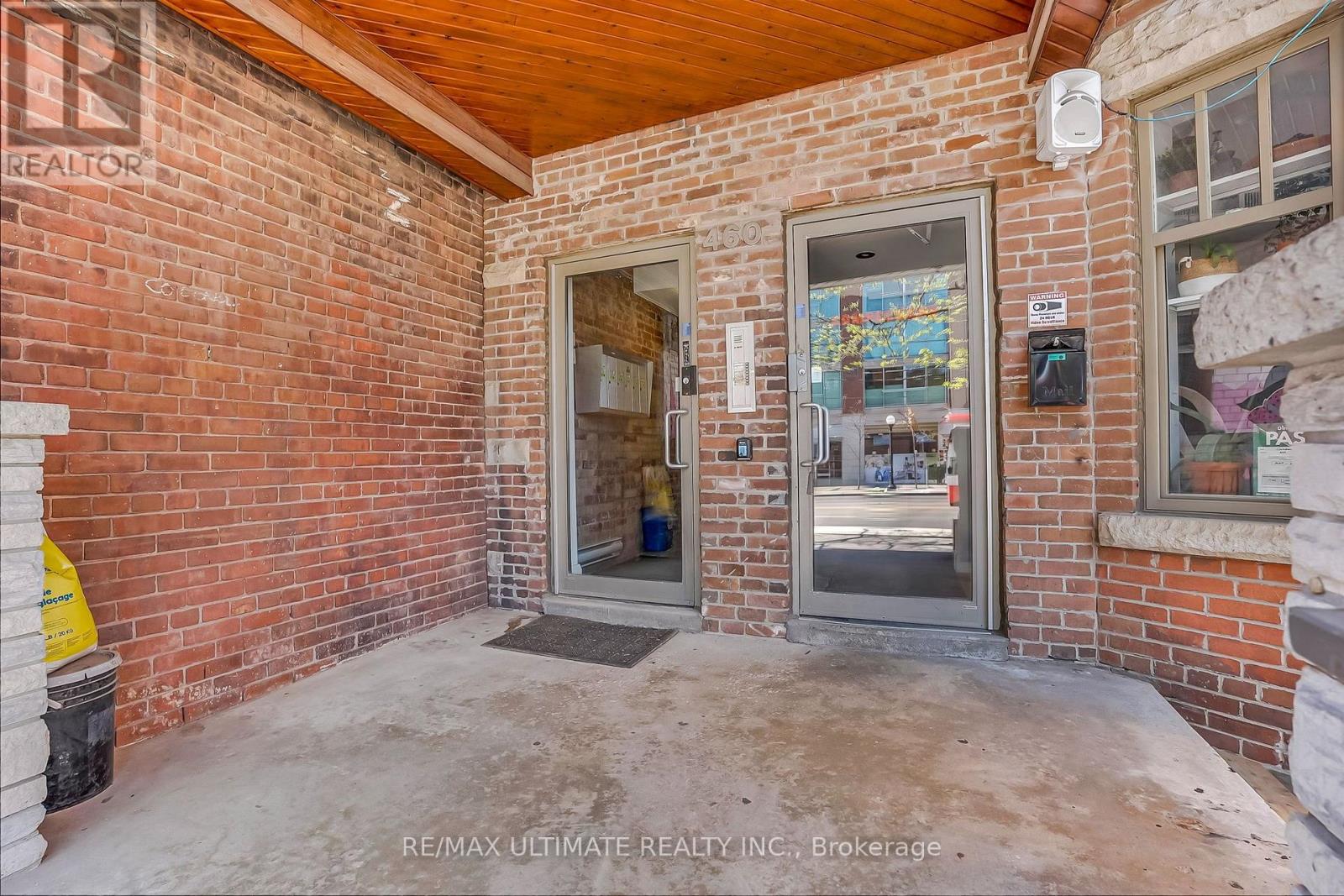 3rd Floor - 460 College Street, Toronto, Ontario  M6G 1A1 - Photo 2 - C13763566