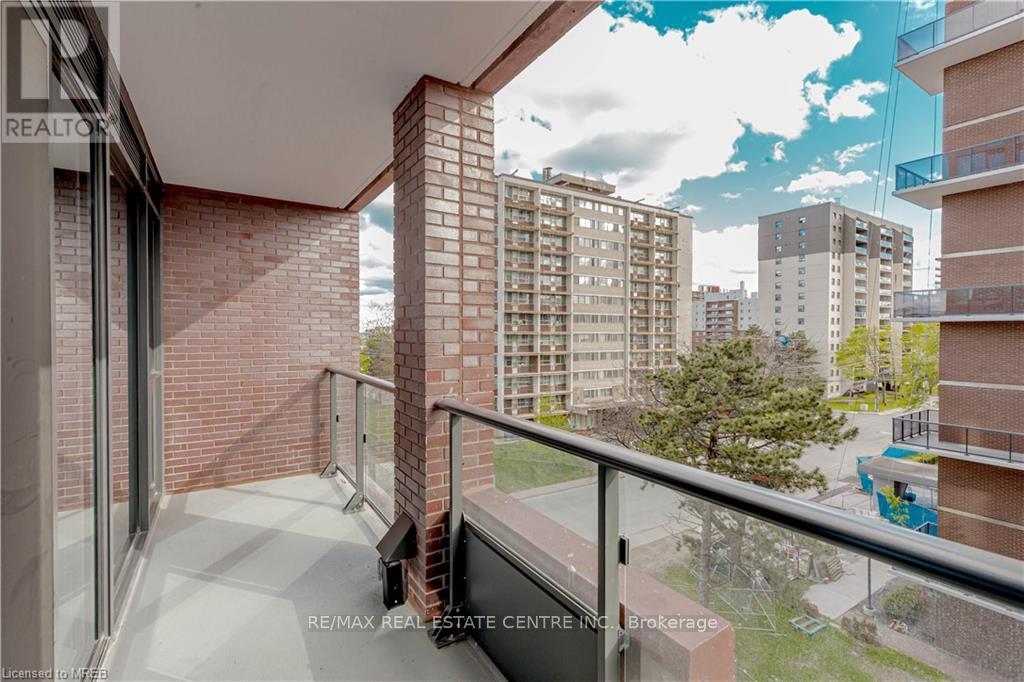 310 - 28 Ann Street, Mississauga, Ontario  M3C 0H5 - Photo 33 - W13763496