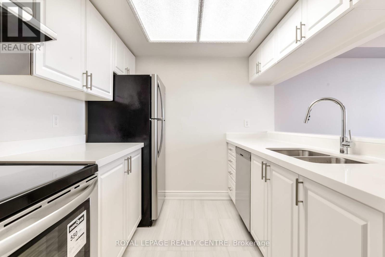 1901 - 101 Subway Crescent, Toronto, Ontario  M9B 6K4 - Photo 11 - W13763542