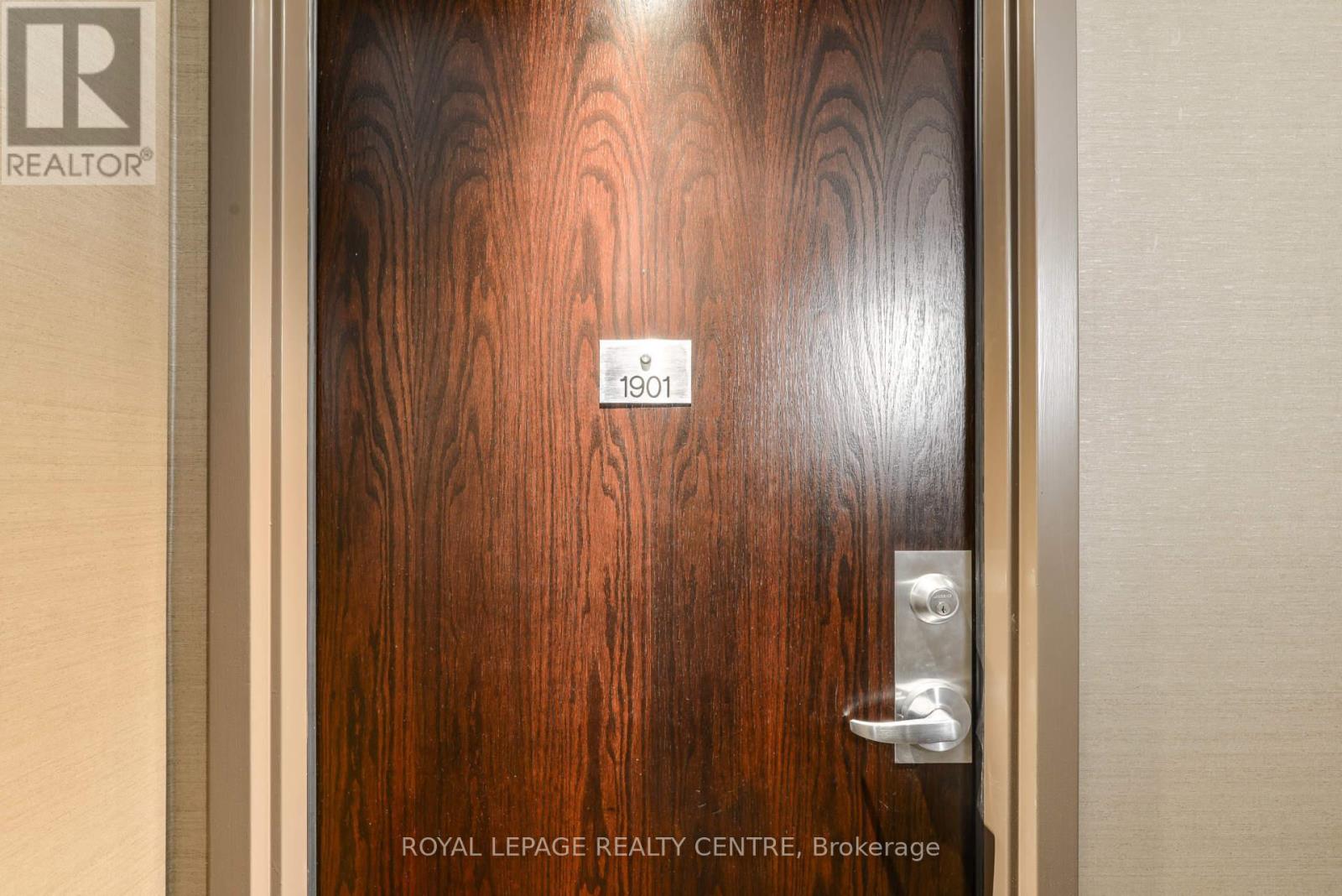 1901 - 101 Subway Crescent, Toronto, Ontario  M9B 6K4 - Photo 3 - W13763542