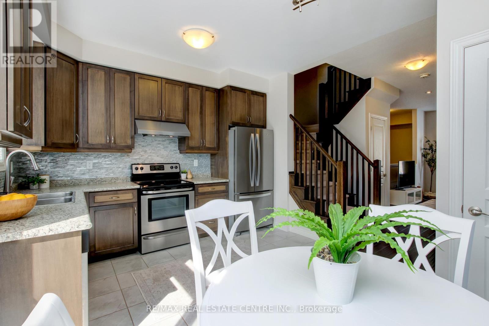 4 - 247 Festival Way, Hamilton, Ontario  L0R 1C0 - Photo 18 - X13763520