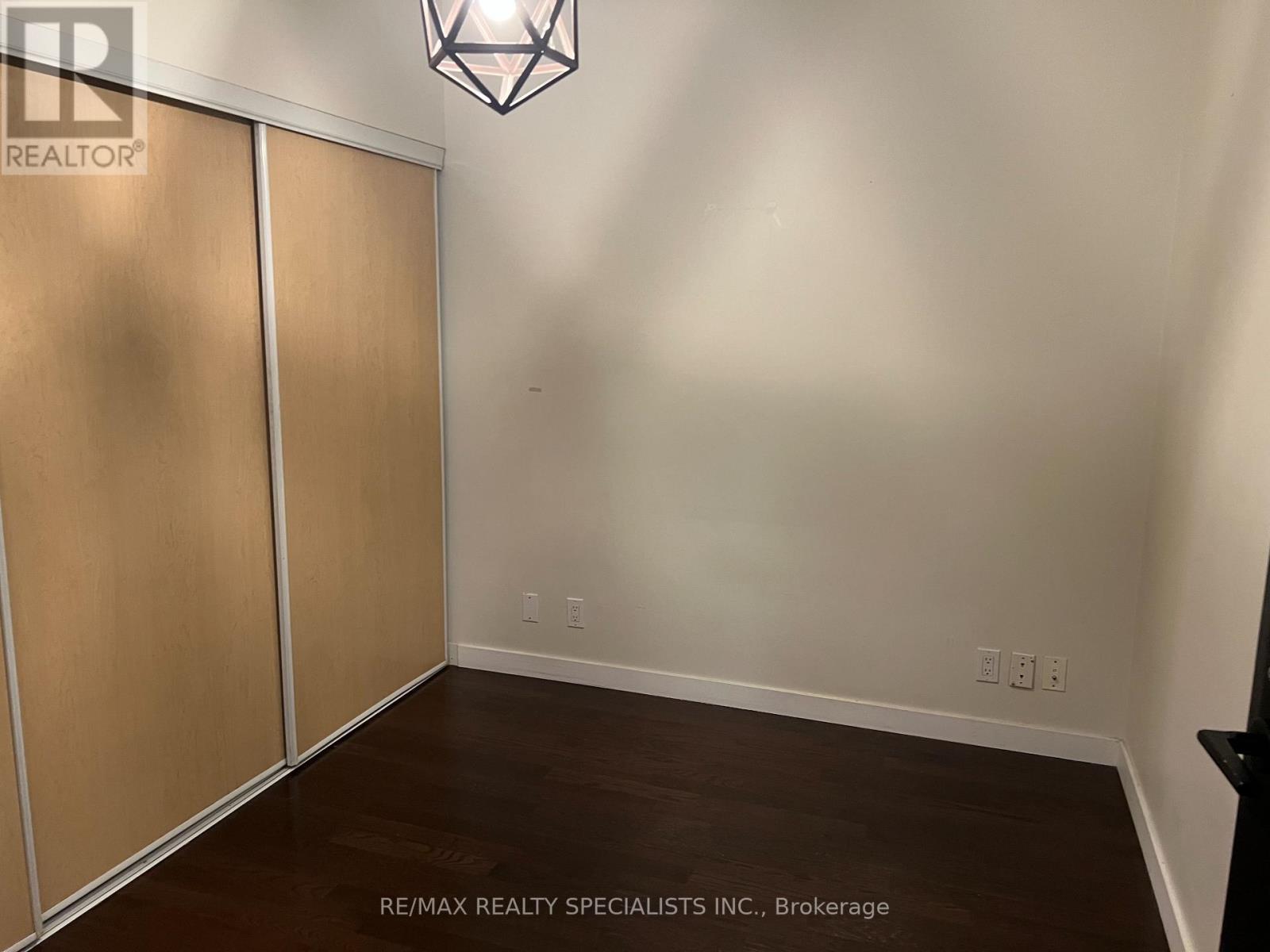 715 - 1 Shaw Street, Toronto, Ontario  M6K 0A1 - Photo 2 - C13763494