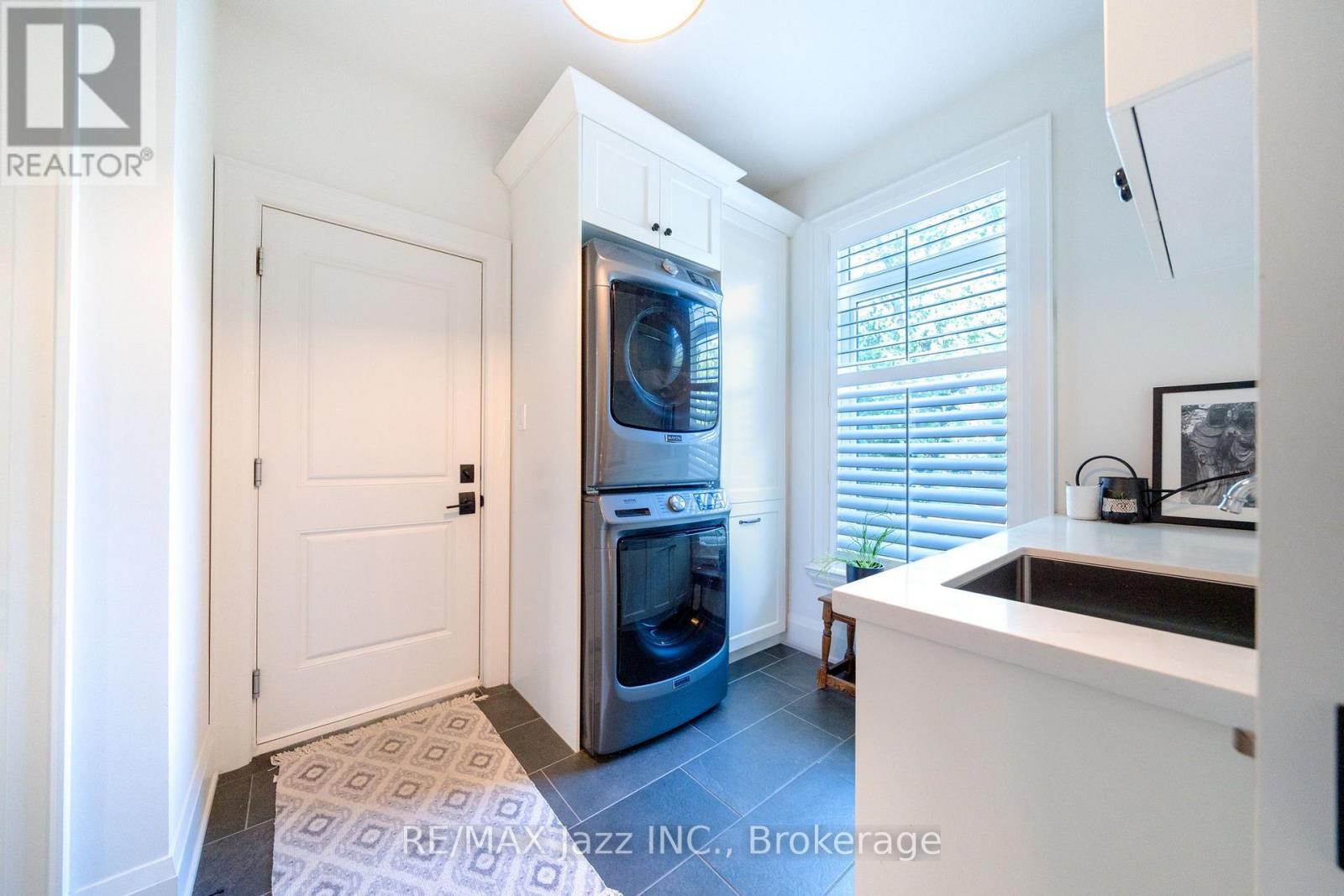 54 Ward Street, Whitby, Ontario  L1M 1G8 - Photo 14 - E13759052