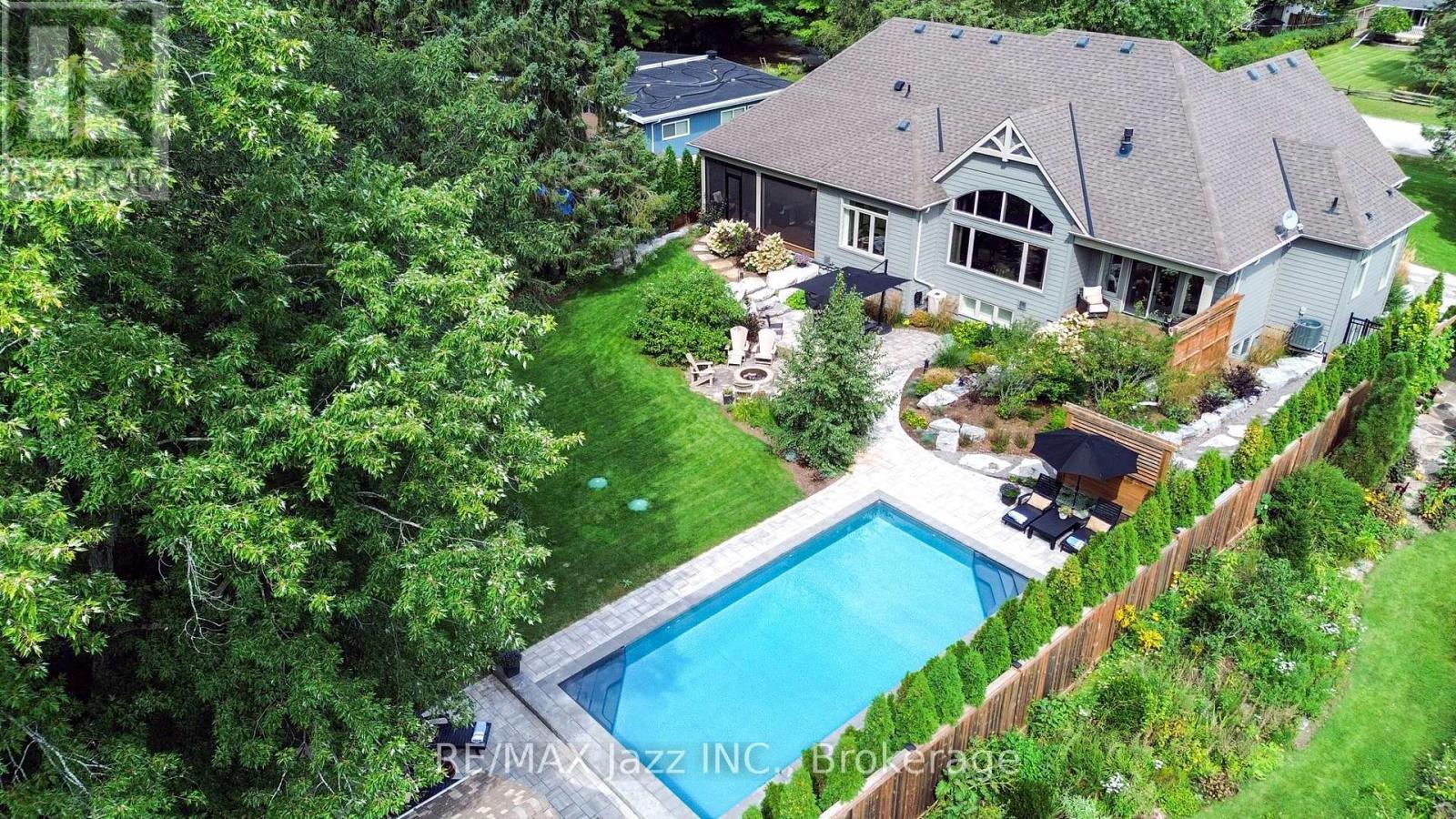 54 Ward Street, Whitby, Ontario  L1M 1G8 - Photo 31 - E13759052