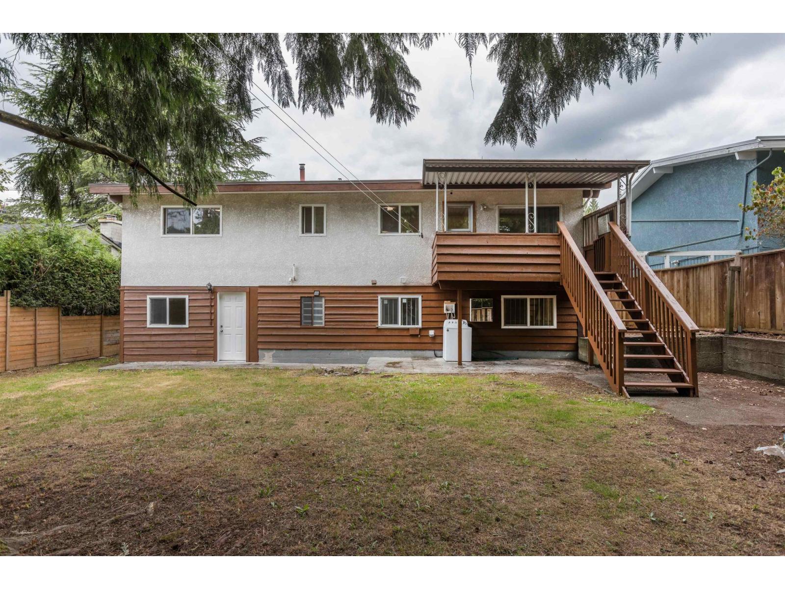 14036 102a Avenue, Surrey, British Columbia  V3T 1P9 - Photo 2 - R3163421