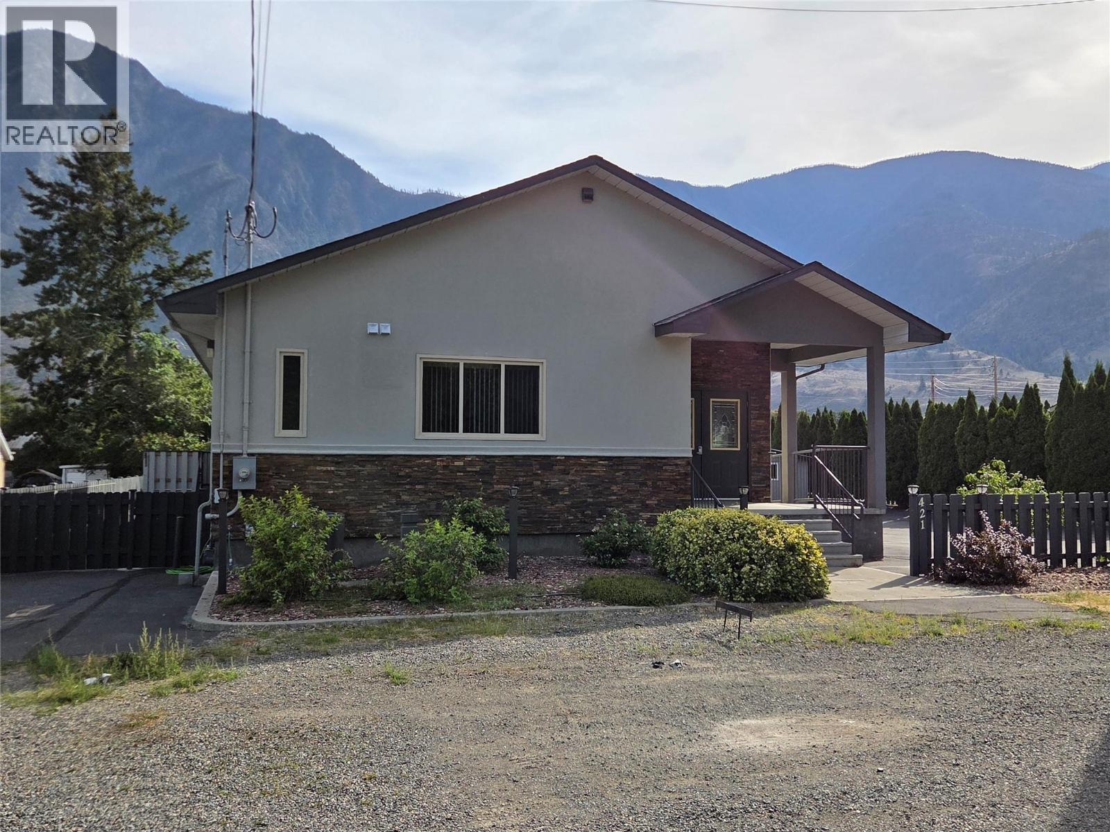 421 9th Avenue, Keremeos, British Columbia  V0X 1N3 - Photo 40 - 10392153