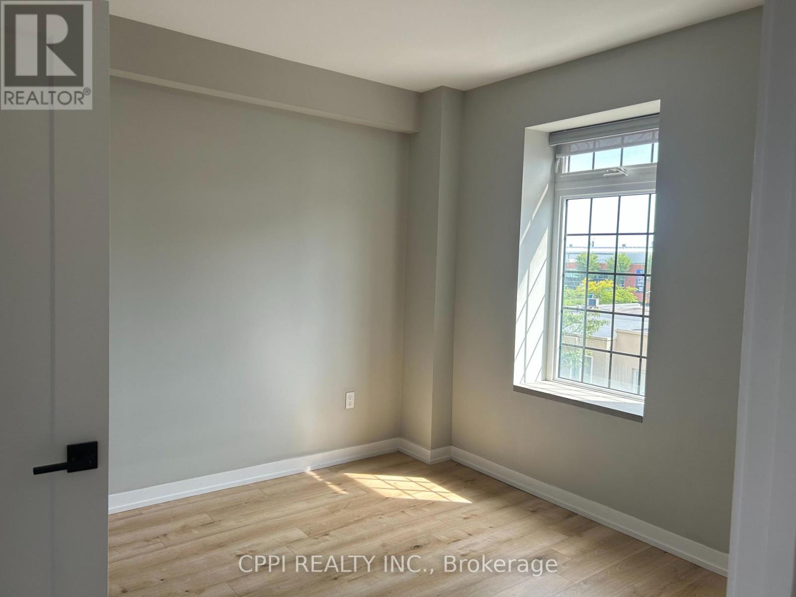 301 - 70 King Street E, Oshawa, Ontario  L1H 0A2 - Photo 5 - E13763590