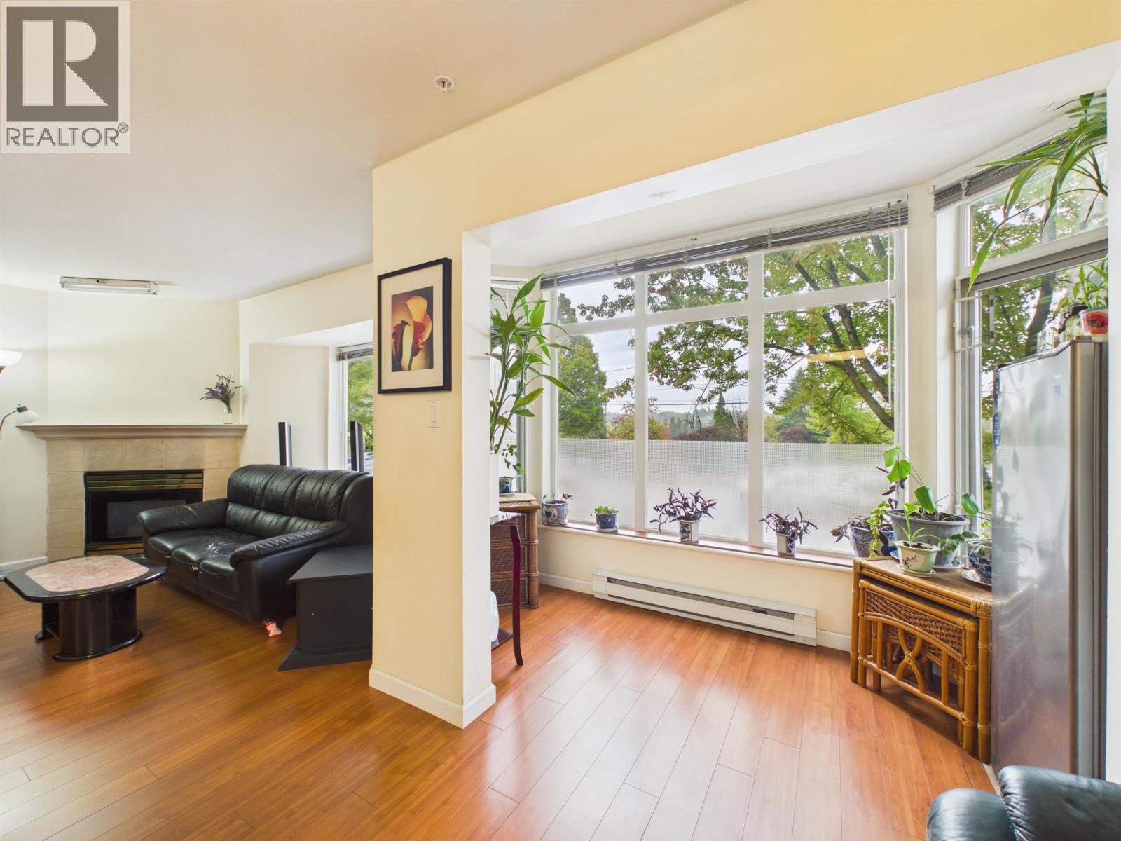 208 2677 Broadway Street, Vancouver, British Columbia  V5M 1Y6 - Photo 2 - R3162613