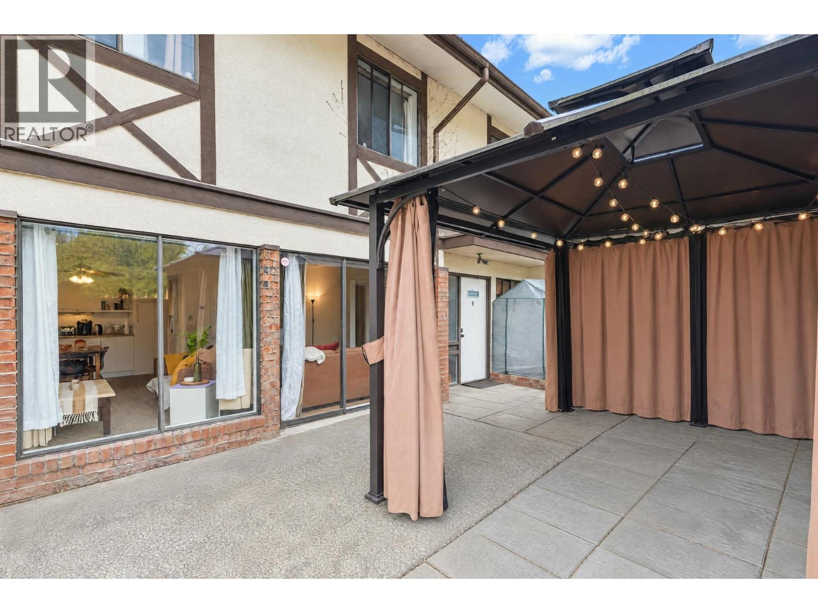 8865 Horne Street, Burnaby, British Columbia  V3N 4J8 - Photo 15 - R3163623