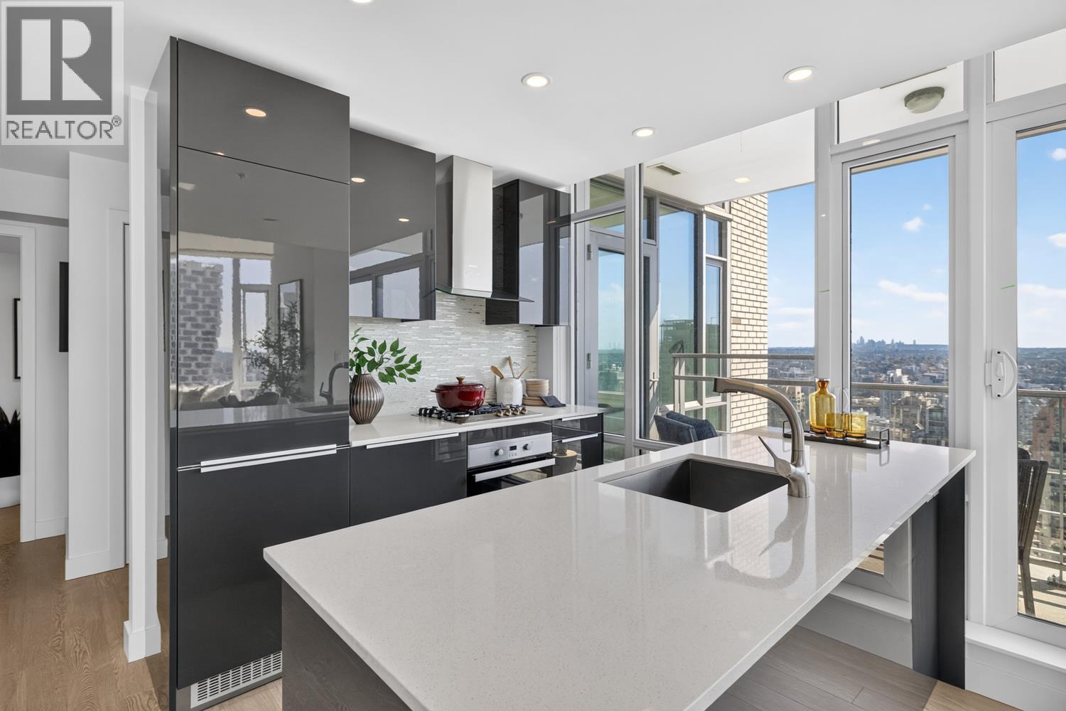 4006 1283 Howe Street, Vancouver, British Columbia  V6Z 0E3 - Photo 2 - R3163640