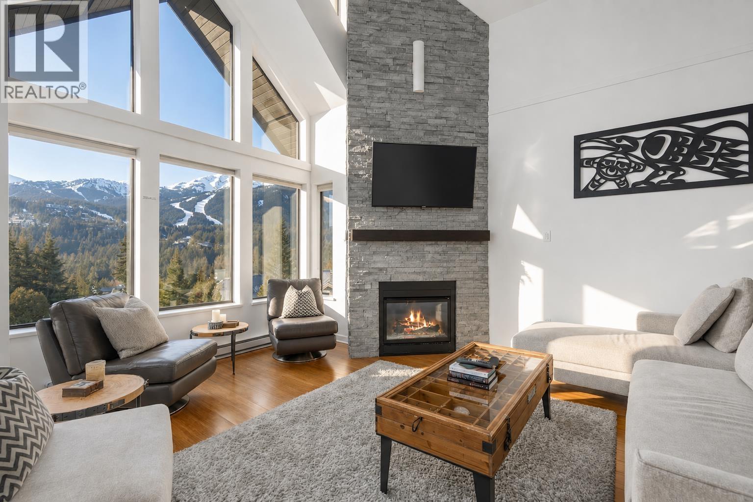 302 3212 Blueberry Drive, Whistler, British Columbia  V8E 0T5 - Photo 1 - R3163642