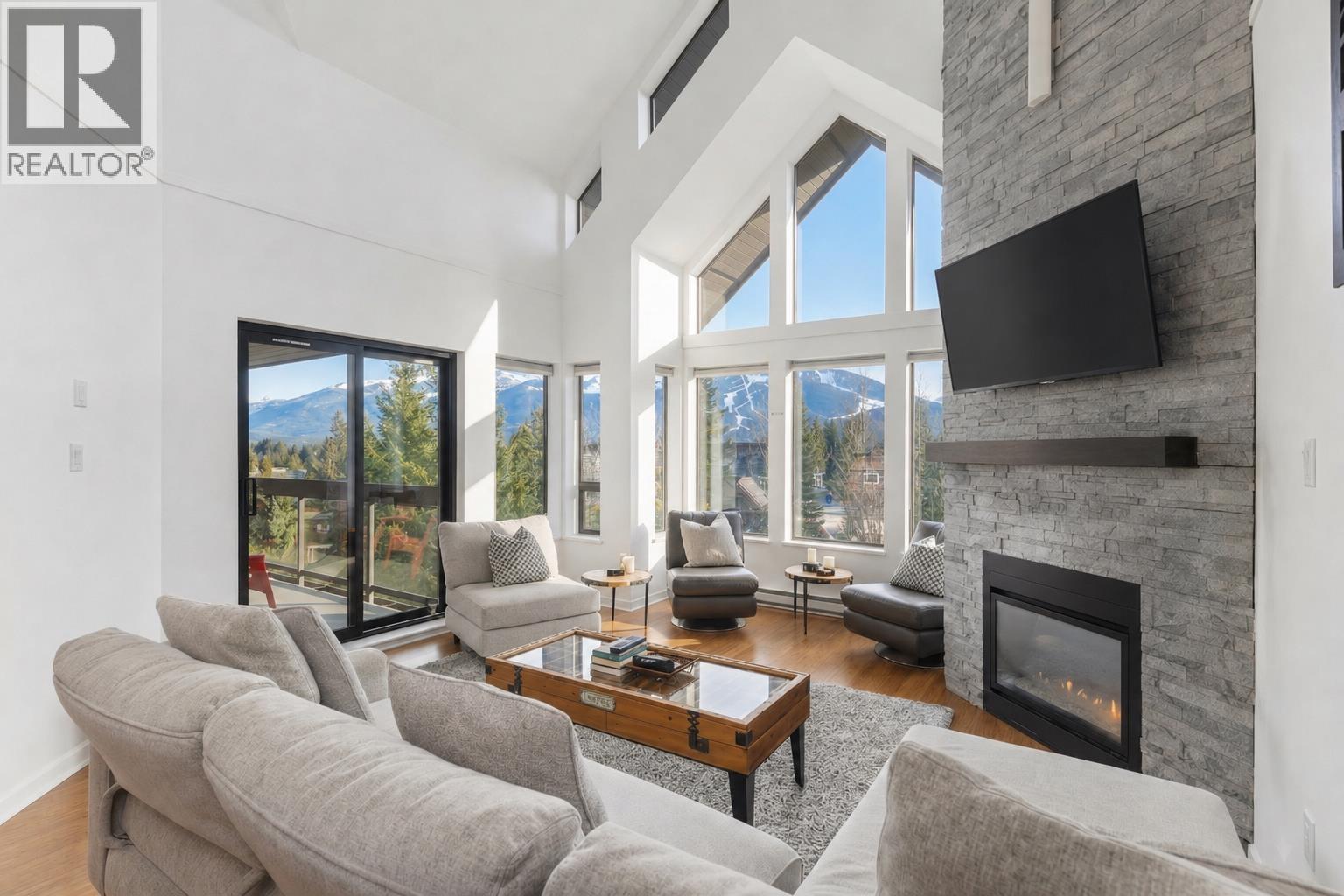 302 3212 Blueberry Drive, Whistler, British Columbia  V8E 0T5 - Photo 5 - R3163642