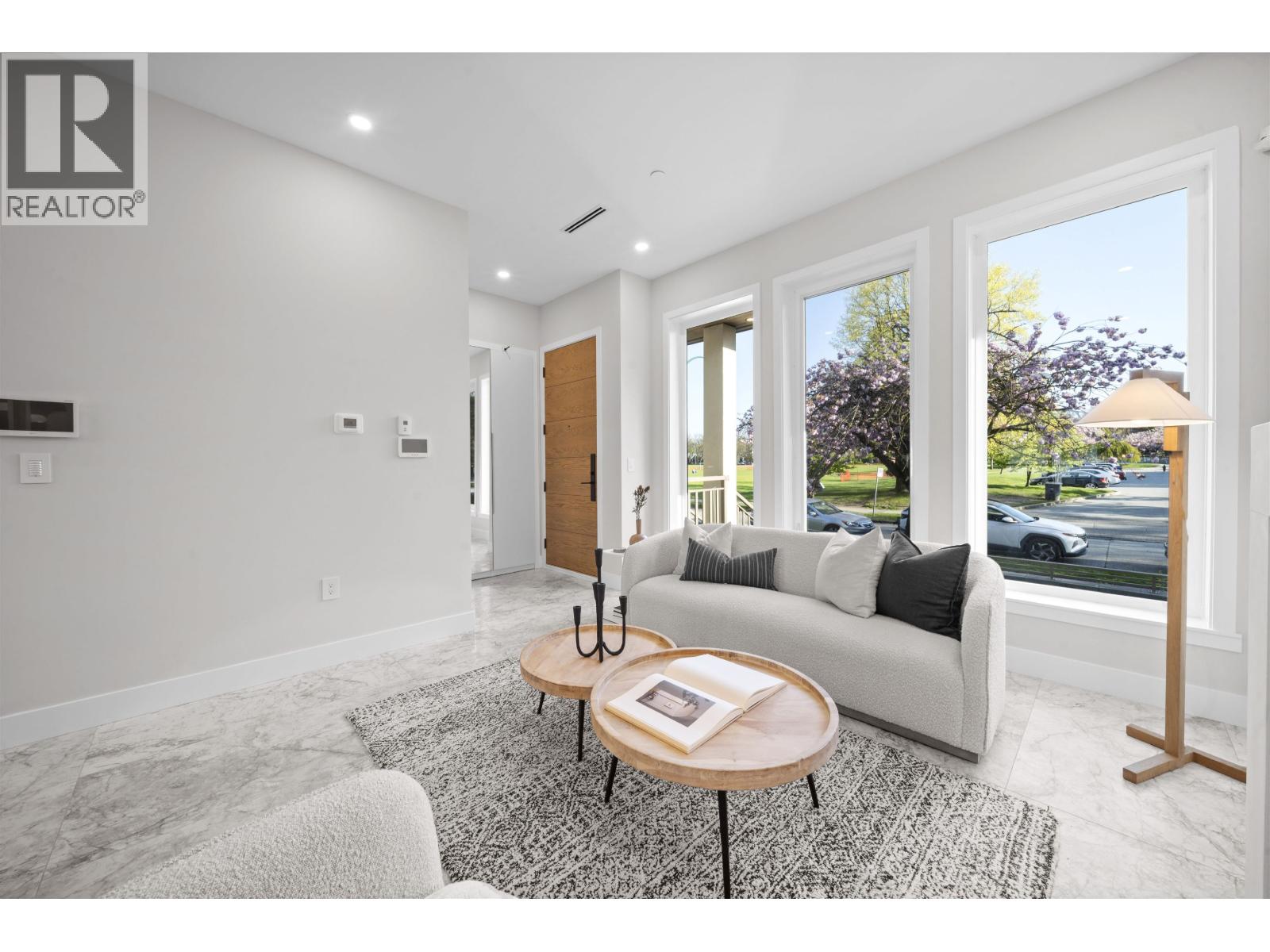 2455 W 10th Avenue, Vancouver, British Columbia  V6K 2J4 - Photo 4 - R3163662