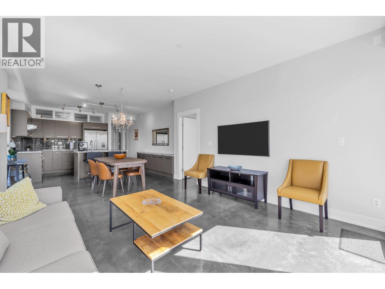201 650 EVERGREEN PLACE