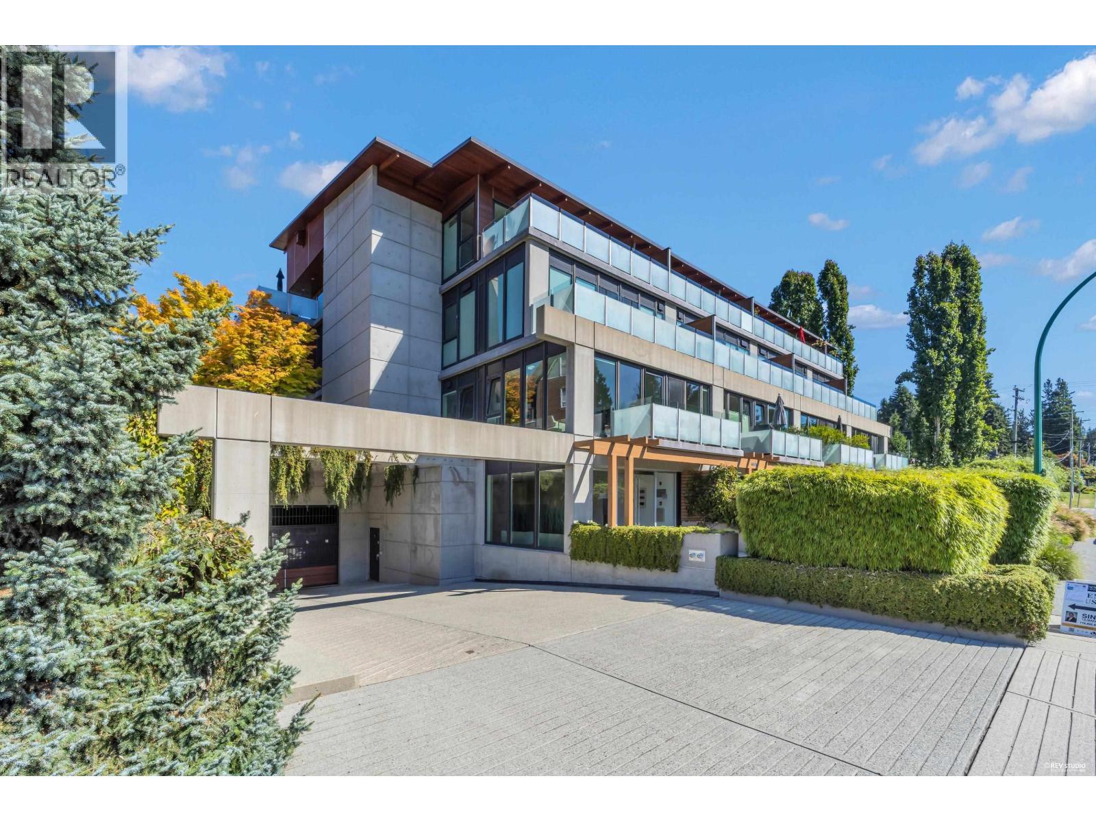 201 650 EVERGREEN PLACE