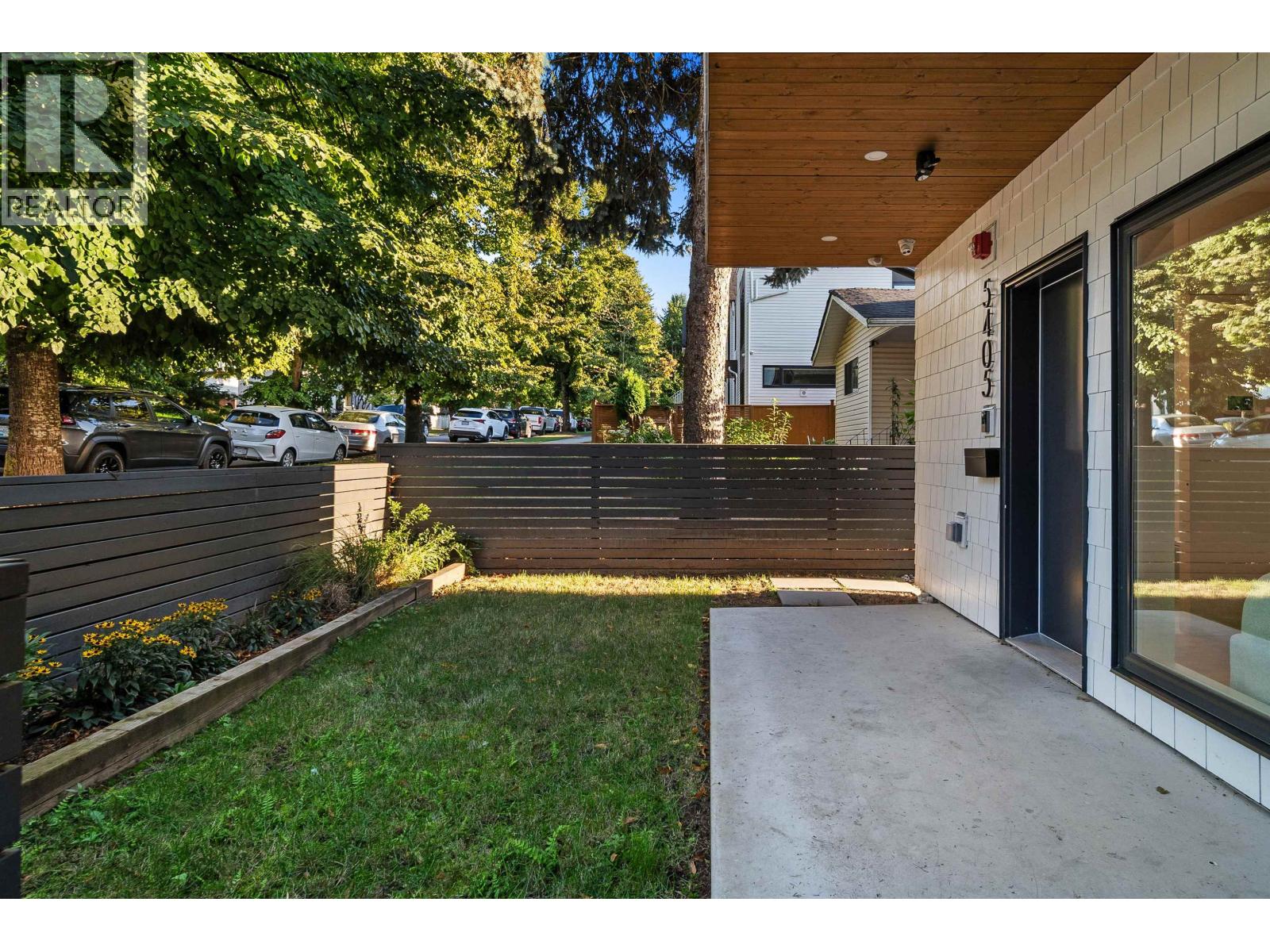 5405 Wales Street, Vancouver, British Columbia  V5R 3M9 - Photo 2 - R3163664