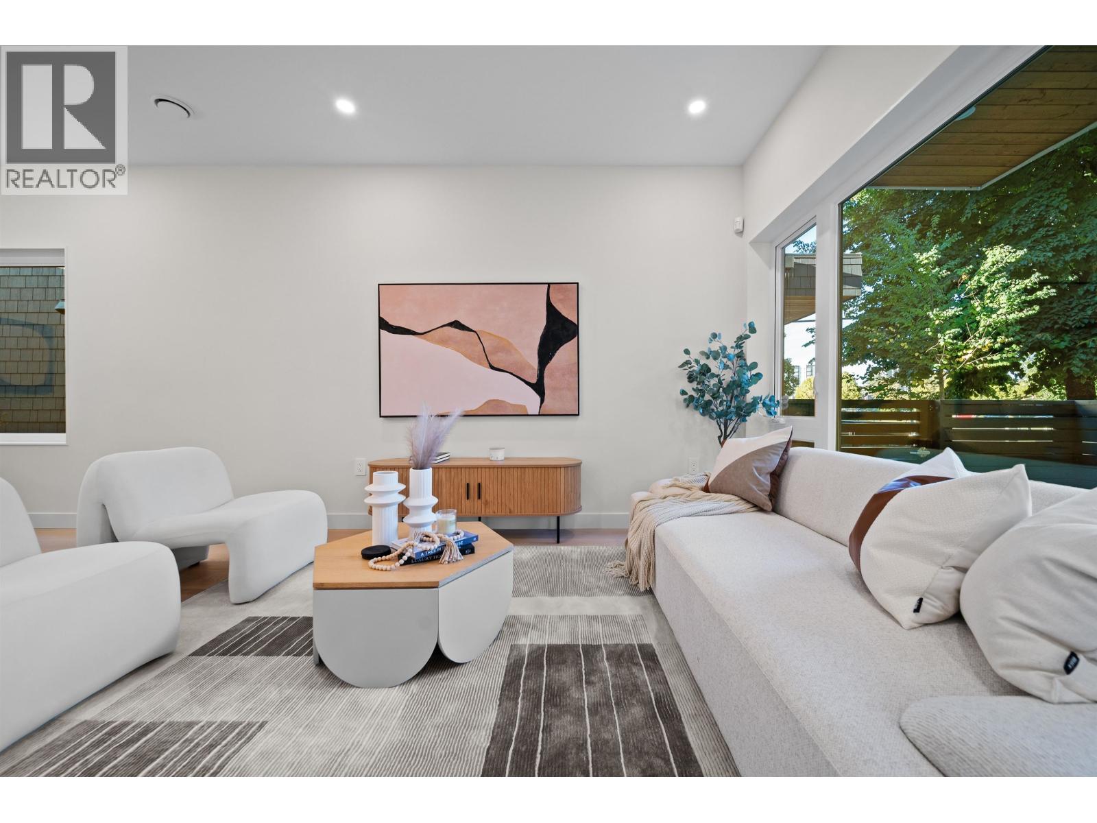 5405 Wales Street, Vancouver, British Columbia  V5R 3M9 - Photo 4 - R3163664