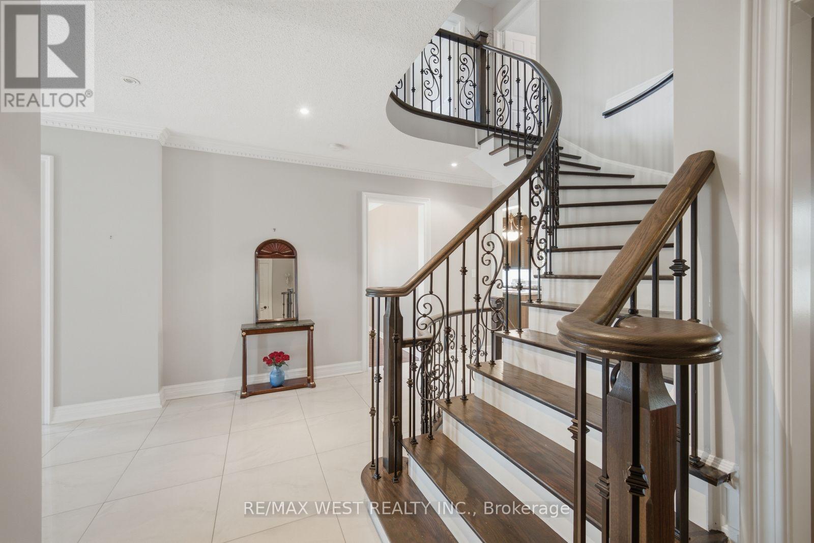 65 Burnhaven Avenue, Vaughan, Ontario  L6A 2P2 - Photo 20 - N13763624