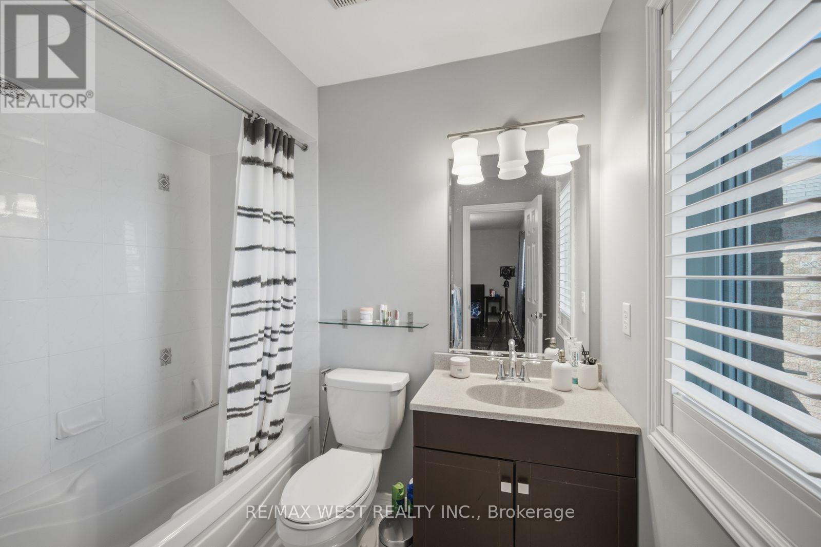 65 Burnhaven Avenue, Vaughan, Ontario  L6A 2P2 - Photo 24 - N13763624