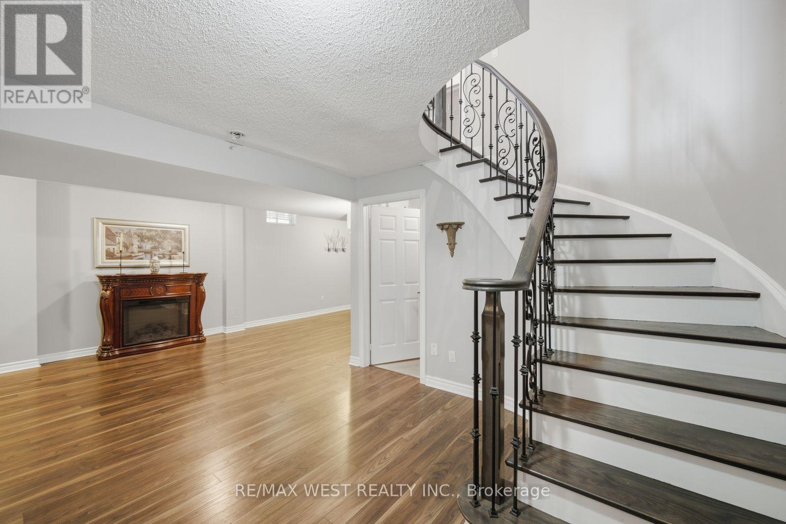 65 Burnhaven Avenue, Vaughan, Ontario  L6A 2P2 - Photo 35 - N13763624