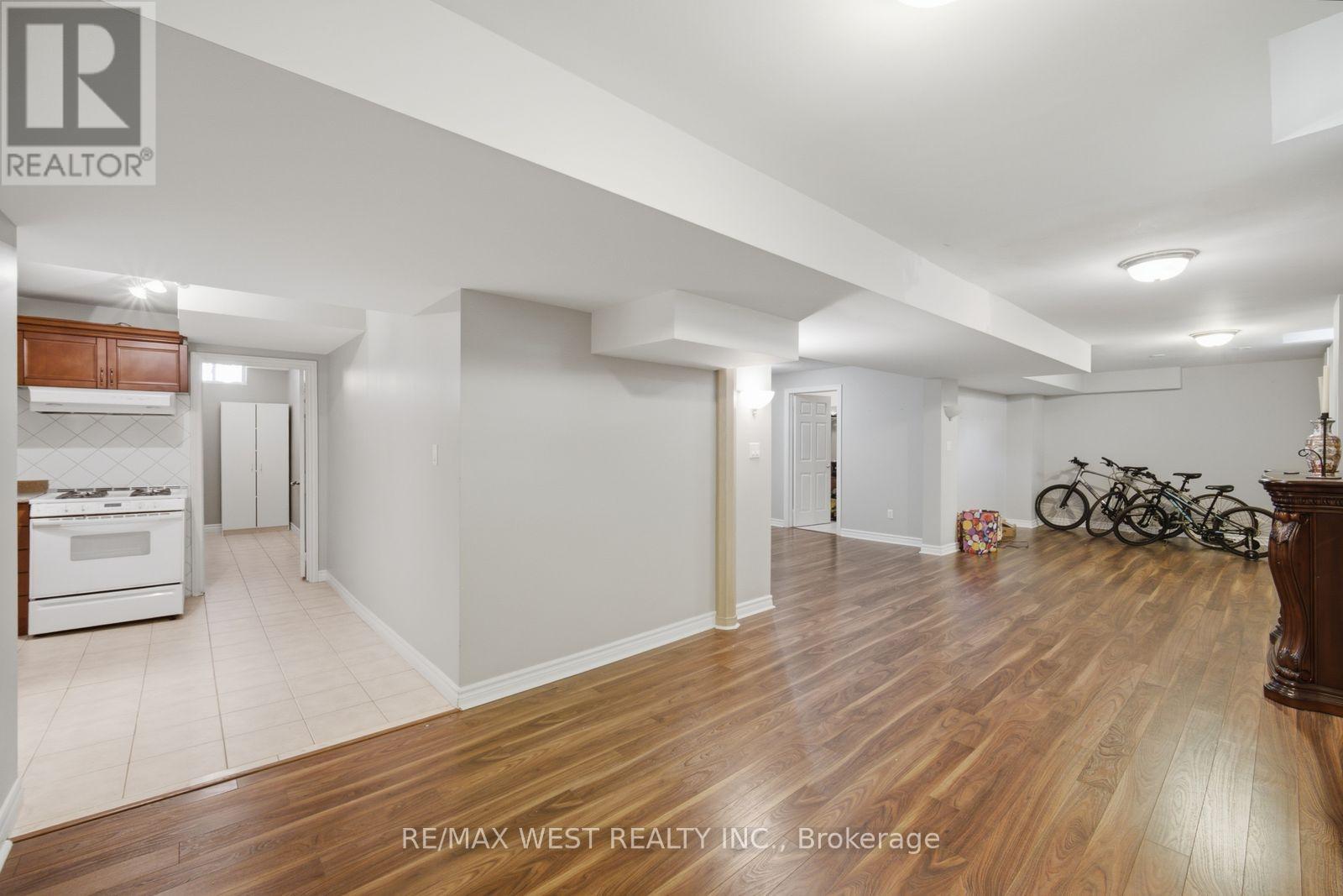 65 Burnhaven Avenue, Vaughan, Ontario  L6A 2P2 - Photo 38 - N13763624