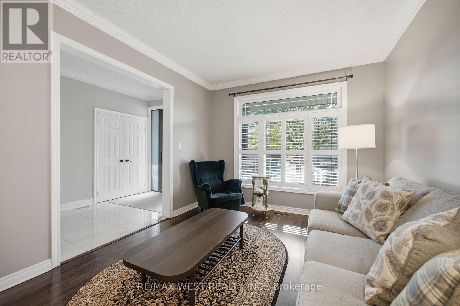 65 Burnhaven Avenue, Vaughan, Ontario  L6A 2P2 - Photo 8 - N13763624