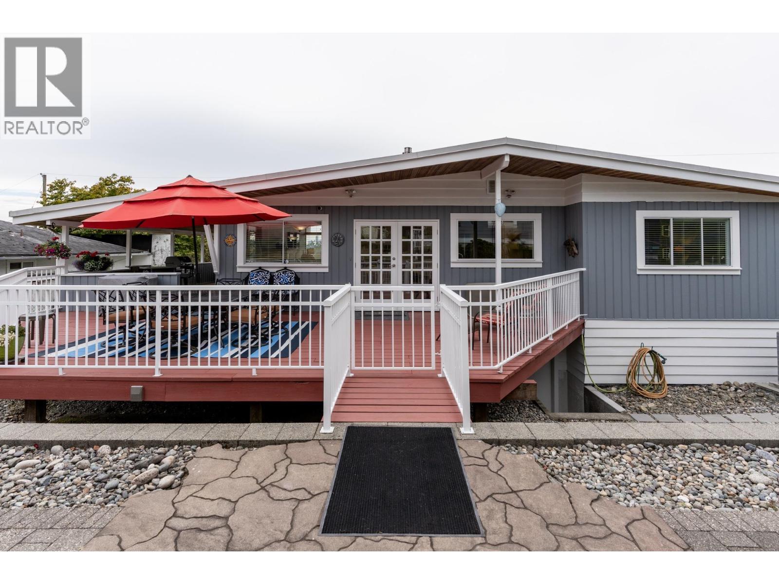 1119 HAMMOND AVENUE
